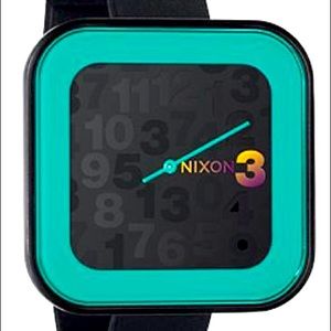 R A R E Nixon Rocio ‘Take a Number’ watch